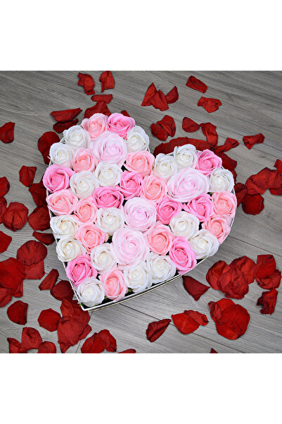 velve Aranjament floral Miracle Love cutie inima cu trandafiri sapun, alb roz...