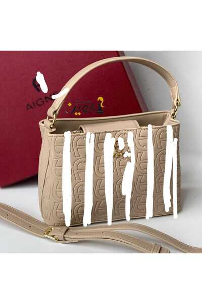 AİG Shoulder bag, an exact copy of the famous brand. It comes with a box, a bag, and a warranty card with the same brand name.