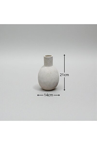 Casco Ceramic vase with a modern design and a neutral color