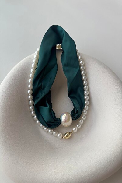 mos&more Green Color Pearl Magnetic Necklace Scarf