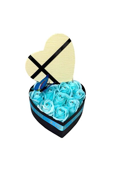 velve Aranjament floral Intimissimo, cu 10 trandafiri de sapun si fluturas decorativ, Albastru