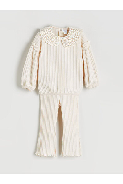 LC Waikiki Bebe Yaka Kız Bebek Sweatshirt ve Tayt Pantolon 2'li