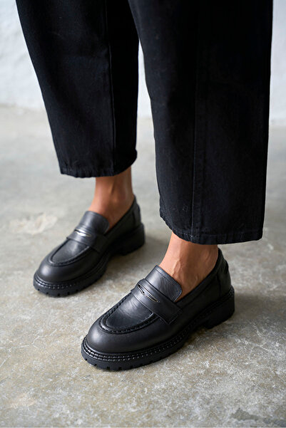 PELİN'İN AYAKKABILARI WİLLİAM SİYAH DERİ MAKOSEN