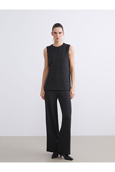 LC Waikiki قميص داخلي نسائي برقبة دائرية من LCW Vision