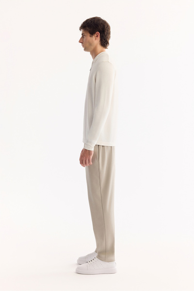 Avva Erkek Ekru Polo Yaka Fermuarlı Rayon Tüylenmeyen Basic Triko Regular Fit Kazak B005150