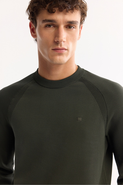 Avva Men's Khaki Crew Neck Sweater with Wicking Knit Detail on the Sleeves A52Y5083