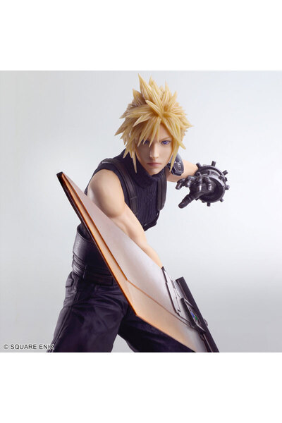 Square Enix Final Fantasy VII Rebirth STATIC ARTS Cloud Strife attack pose