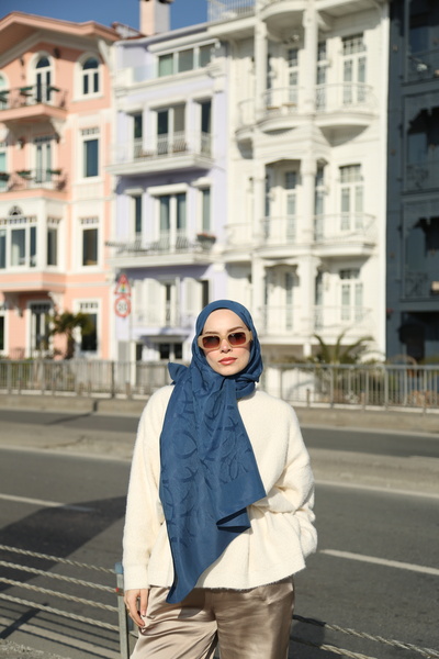 ENRİCO FERRİ Jakarlı Geometrik Desen Lumea Şal - İndigo