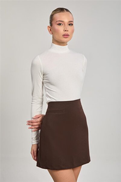 BARRELS AND OIL Women's Stand Collar Ribbed Long Sleeve Crop Bodysuit - White