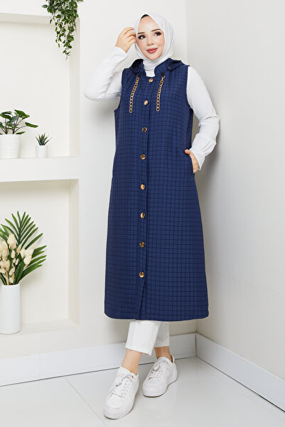 Pamuk Butik Women's Gold Accessory Detailed Quilted Vest