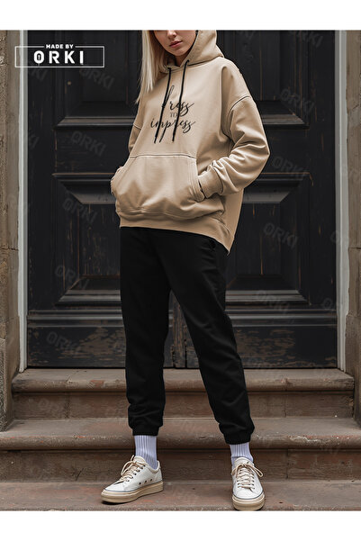 EFFRENATU Women's Beige Oversize Hooded Sweatshirt – Dress to Impress Digital Print