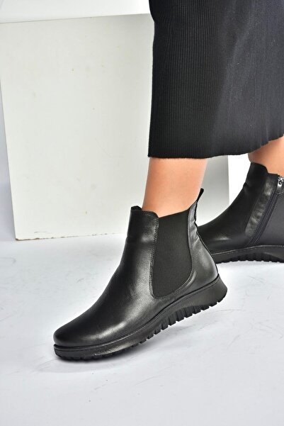Fox Shoes حذاء نسائي من الجلد الطبيعي باللون الأسود V324501103
