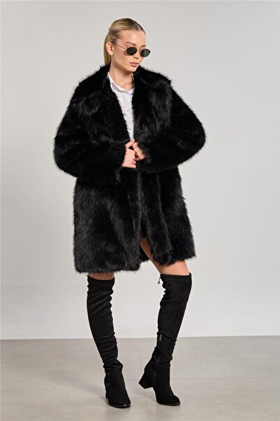 BARRELS AND OIL معطف نسائي من القطيفة - أسود