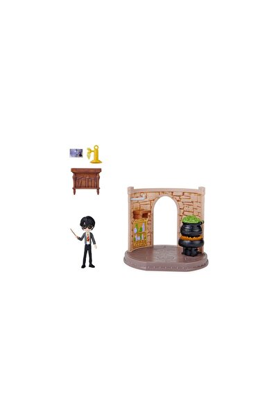 Mercaton HARRY POTTER WIZARDING WORLD MAGICAL SALA DE CLASA MINIS POTIUNI