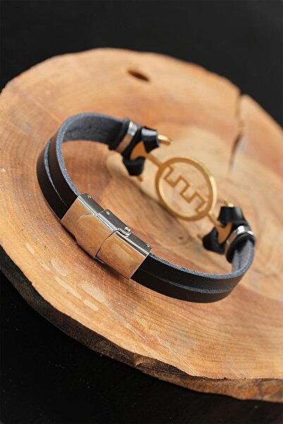 Lisinya Gold Color Metal Maze Design Black Color Leather Men's Bracelet -