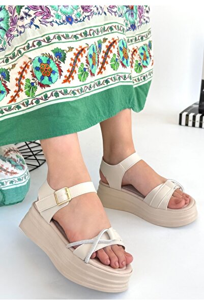 Lisinya Beige Leather Belted Sandals -