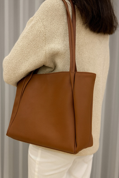 Nova Classic Stylish Tan Shoulder Bag