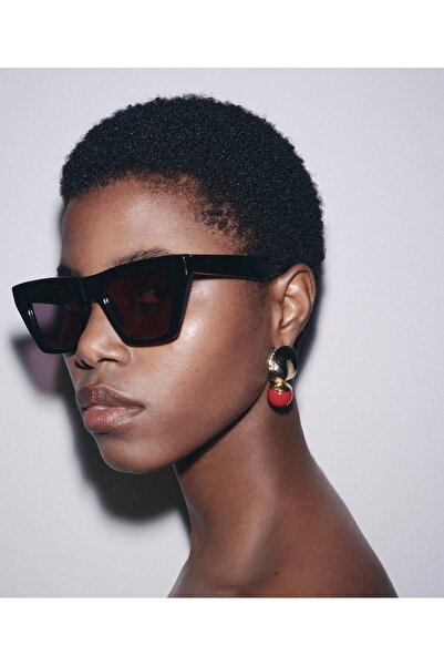 mos&more Marka Model, Kırmızı Gold Küpe