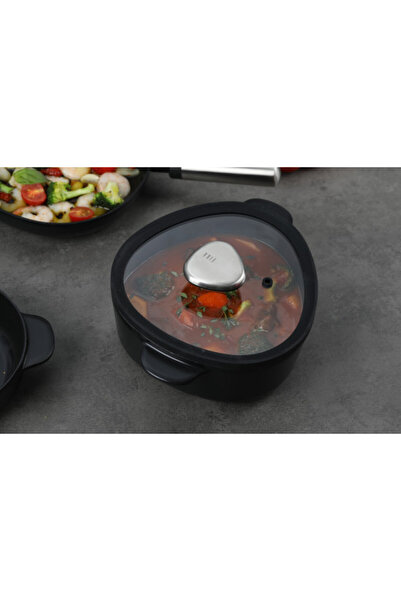 NEOFLAM Ceramic Pot Fika Apex with Glass Lid, Black. Capacity 20CM. / 121219