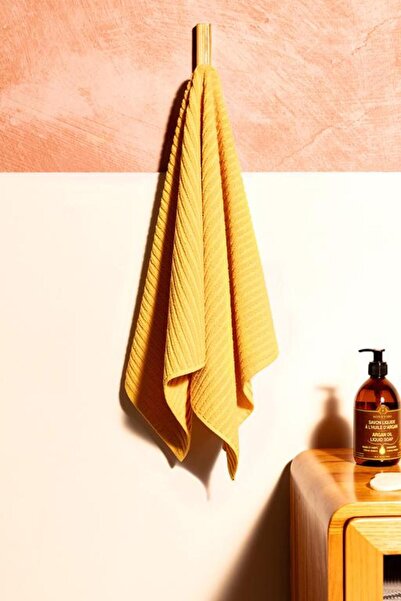 Madame Coco Novi sezonski peškir za lice Carla - ŽUTI