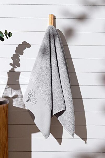 Madame Coco New Season Orva Embroidered Face Towel - Gray