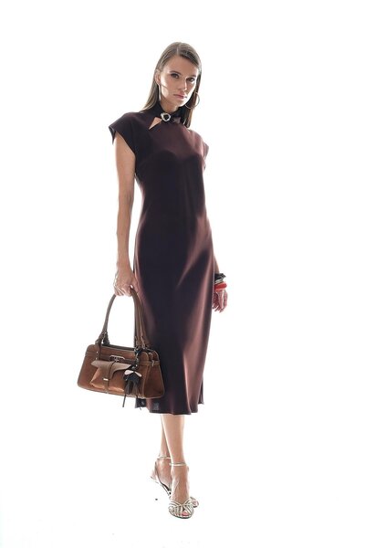 EXPLOSION Yaka Detaylı Kısa Kollu Şık Midi Elbise