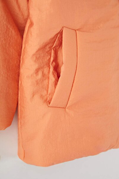 TRENDYOLKIDS Salmon Regular Straight Hooded Girl's Coat Tkdaw26Mo00016