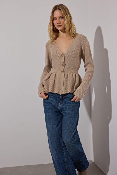 Trendyol Collection Πλεκτό Ζακέτα με μαλακή υφή με κουμπιά περιορισμένης έκδοσης TWOAW26HI00221