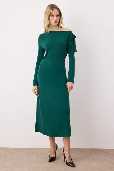 Trendyol Collection Emerald Green Open Shoulder Lace-Up Detail A-Line/Bell Opening Midi Knitted Dress Twoaw26El00226