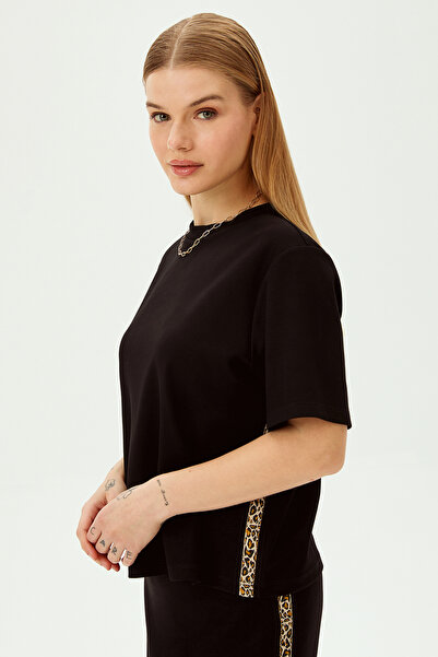 Allyco Πλεκτό μπλουζάκι με κοντό μανίκι με λεπτομέρεια με ρίγες