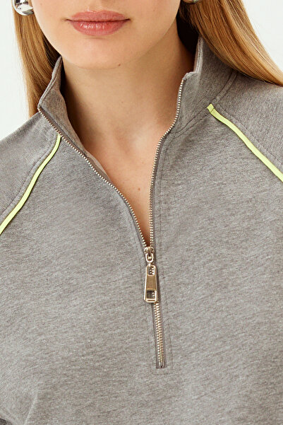 Allyco Yellow Parachute Fabric Detailed Stand Collar Zippered Comfortable Fit Knitted Sweatshirt