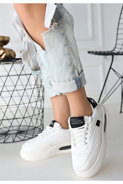 Erbilden Chris Beyaz Cilt Siyah Detaylı Bağcıklı Spor Ayakkabı