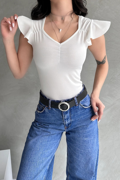 Fav Style Γυναικεία μπλούζα με λαιμόκοψη V με λαιμόκοψη σε λευκό χρώμα