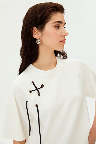 Allyco Lace-Up Crew Neck Regular Knitted T-Shirt