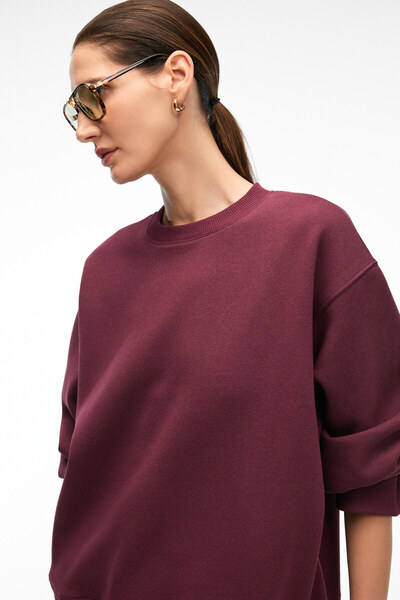 GRIMELANGE Esme Women's Oversize Round Neck, Sleeve and Hem Cuff Burgundy Sweatshirt