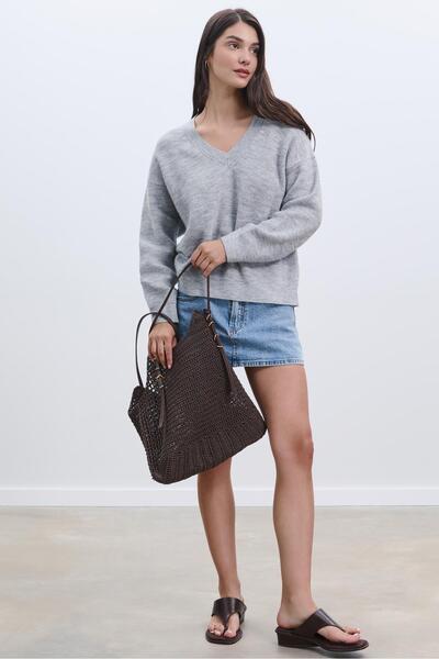 Stradivarius Keçeli V yaka kazak