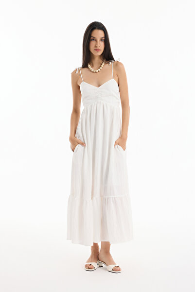 Quzu Μάξι Φόρεμα με λεπτομέρεια σχεδίασης εκρού