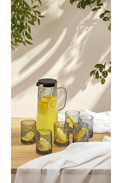 Generic Jack set with glasses