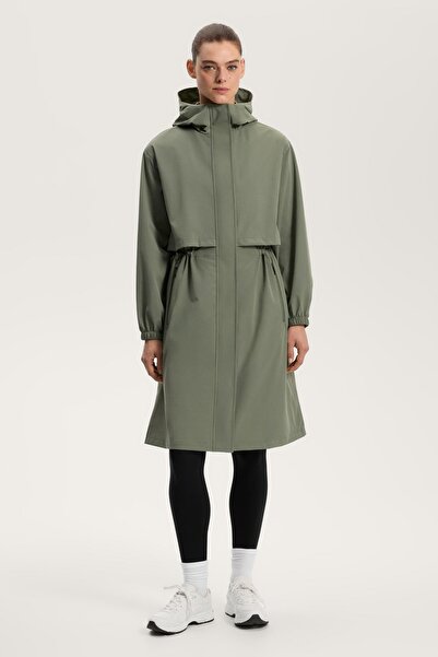 Oysho 10k waterproof extra-lightweight long jacket