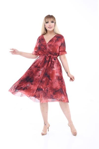 modayız Φόρεμα με λουλουδάτο μοτίβο με διπλό γιακά με ζώνη Plus Size Midi 10B...