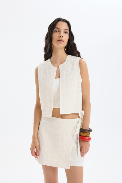 Quzu Front Embroidered Vest Ecru