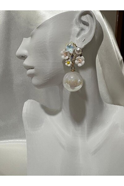SATIYU BUTİK Floral Pearl and Stone Detailed Earrings – Elegant and Romantic Design