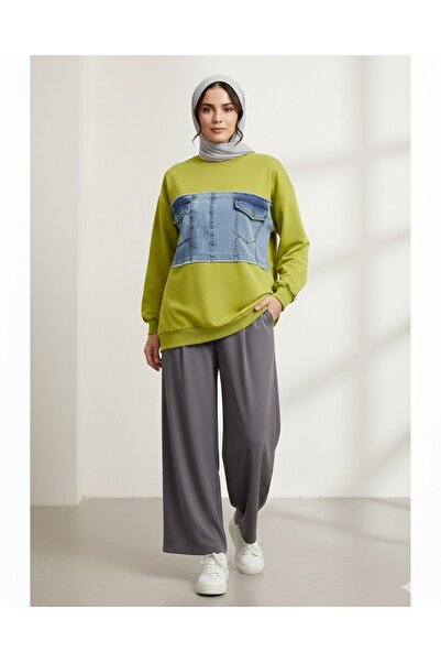 Modamorfo Round Neck Sweatshirt with Denim Pocket Detail on the Front - Oil Green