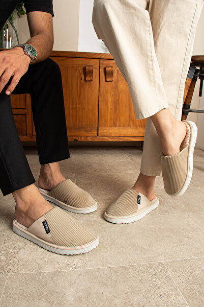 MODA Kadife Deri Detaylı Rahat Ev Terliği Hediyelik Ve Çeyizlik – Konfor ve Şıklık Bir Arada (DAR KALIP)