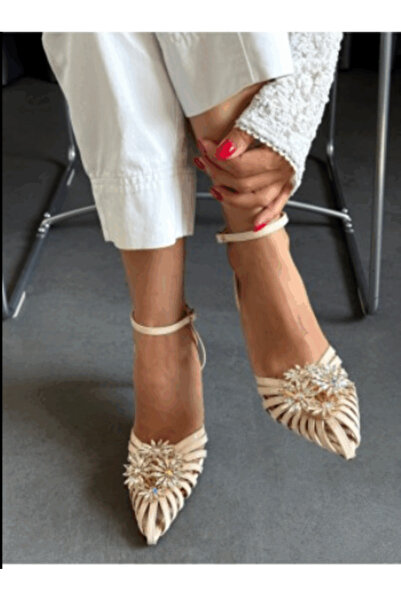 lescarpe LES013 BEJ ÖNÜ ÇİÇEK TAŞ İŞLEMELİ ABİYE AYAKKABI STİLETTO