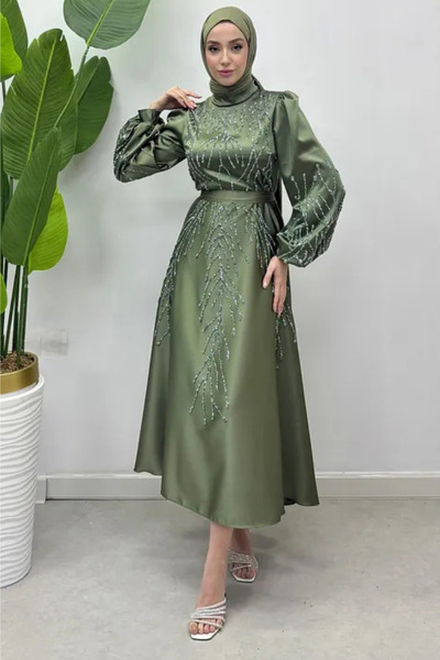 Tesettür Diyarı Rochie de seara hijab pentru femei brodata cu centura verde