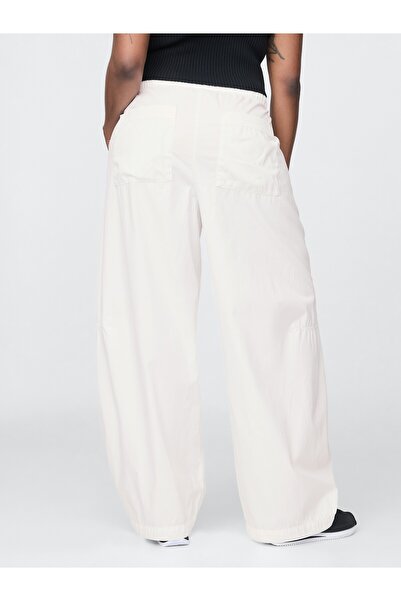 GAP Kadın Beyaz Mid Rise Barrel Paraşüt Pantolon
