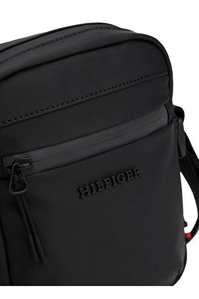 Tommy Hilfiger Černá pánská taška přes rameno TH TPU MINI REPORTER