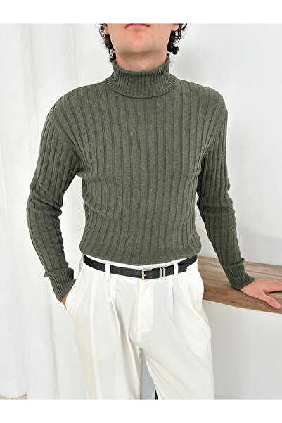 OTAKU Πλεκτό πουλόβερ με λαιμόκοψη