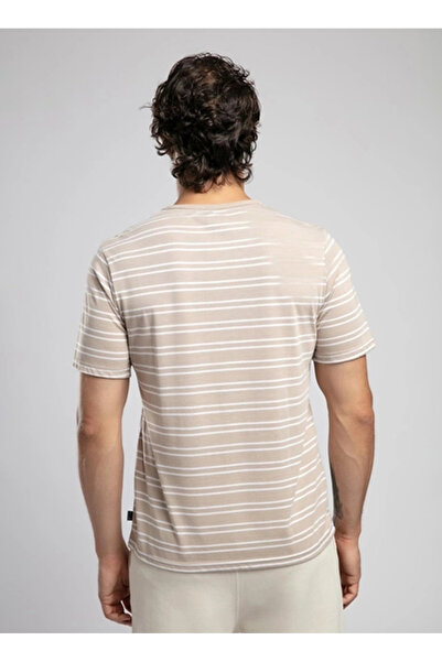 Lee Cooper Ανδρικό μπλουζάκι με στρογγυλή λαιμόκοψη μπεζ 252 LCM 242062 JEVON ΜΠΕΖ-ΛΕΥΚΟ